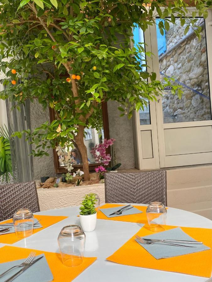 Les Voyageurs Hotel Charols Ngoại thất bức ảnh